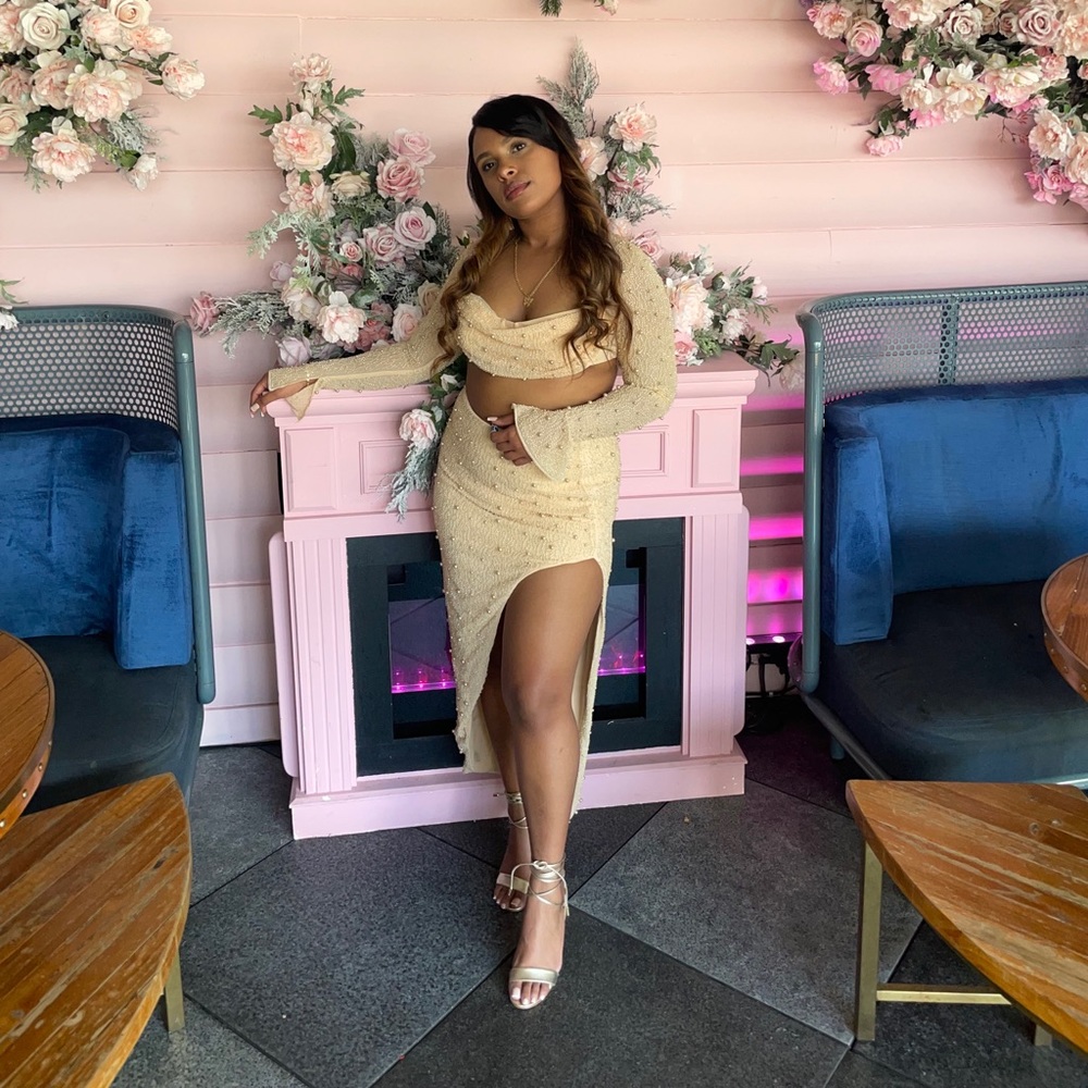 Two piece set
